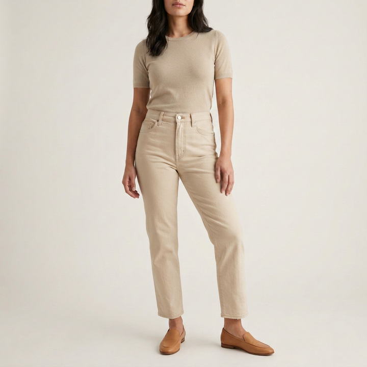 Cremefarbene Jeans mit geradem Bein